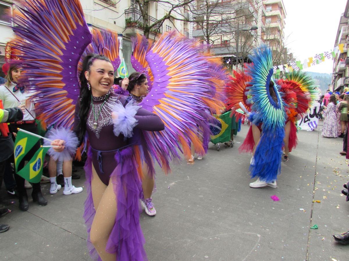 Aretxabaleta desbordó imaginación en el domingo de Carnaval