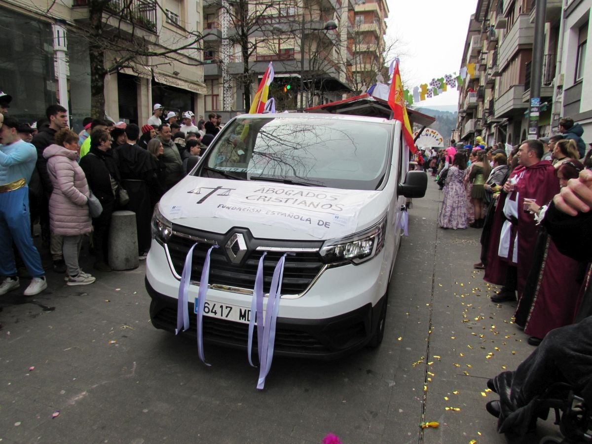 Aretxabaleta desbordó imaginación en el domingo de Carnaval