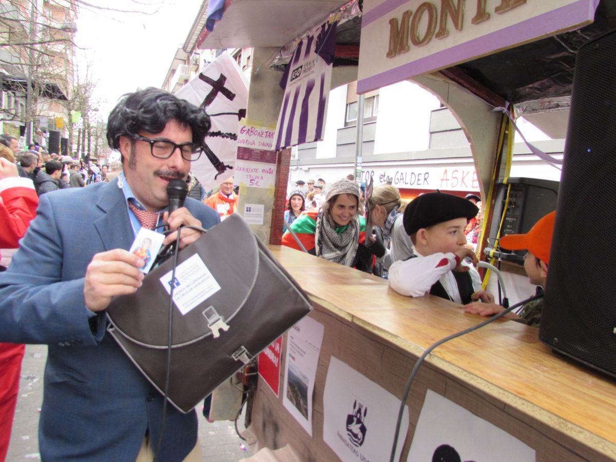 Aretxabaleta desbordó imaginación en el domingo de Carnaval
