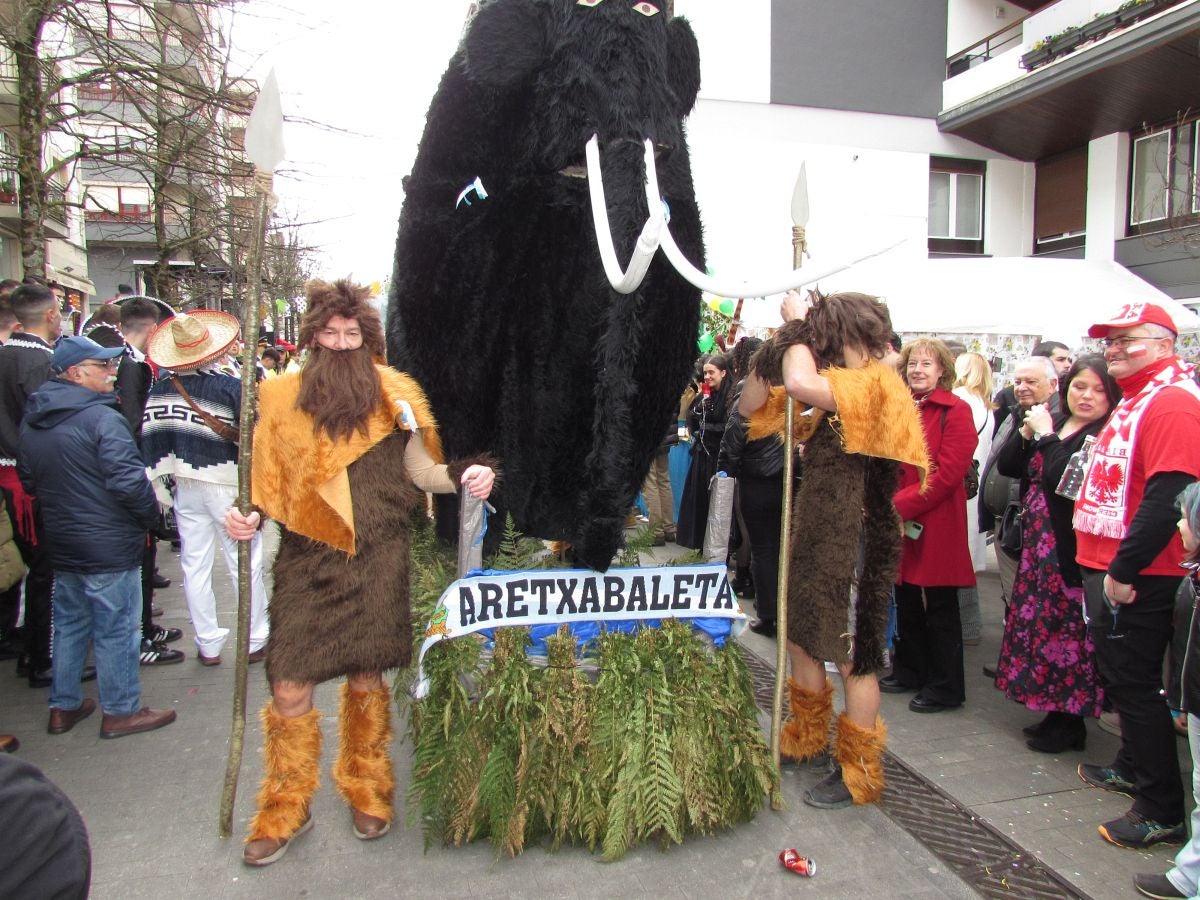 Aretxabaleta desbordó imaginación en el domingo de Carnaval
