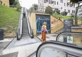 Las escaleras mecánicas de San Roque en Donostia paran un mes desde el lunes 10 de marzo