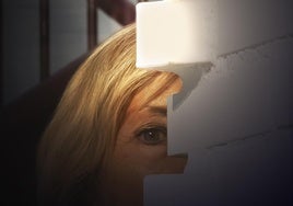 La artista KarmeLaHoz protagonizará el sábado la performance 'Deconstrucción'.