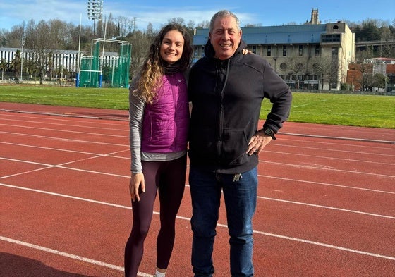 Mitxelena y Cid, en el Miniestadio de Anoeta antes de viajar al Europeo.