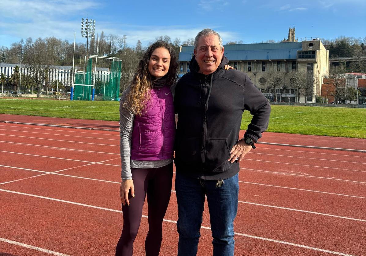Mitxelena y Cid, en el Miniestadio de Anoeta antes de viajar al Europeo.