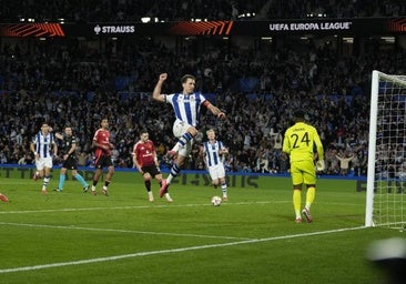 Oyarzabal iguala a Darko y se convierte en el histórico rey europeo del gol en la Real