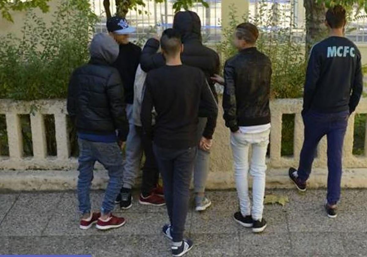 El 60% de la población vasca defiende poner límites a la acogida de menas