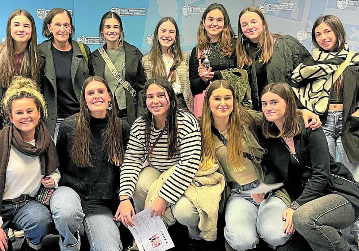 La alumna del Instituto Ariana Nespereira irá a la final de la XII Olimpiada de Filosofía