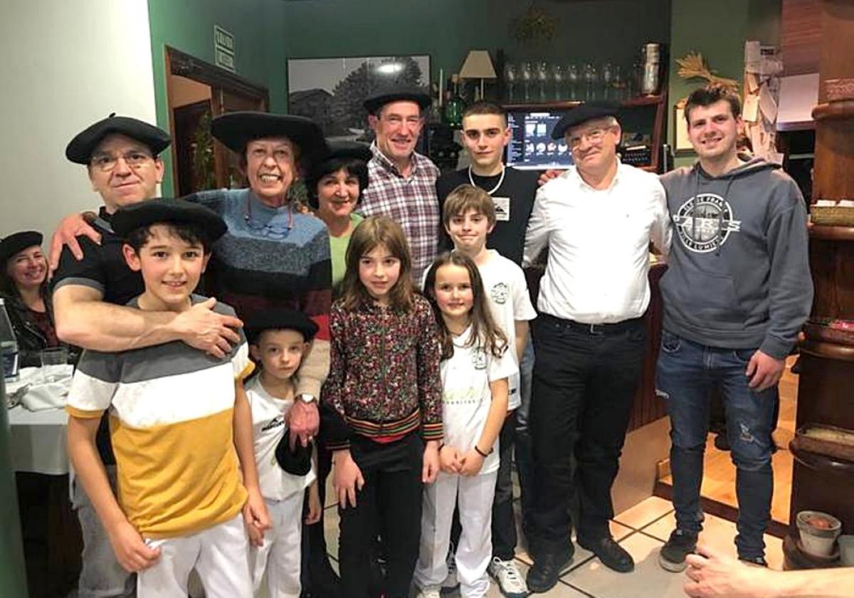 Zizurkilgo hainbat eragile eta herritar saritu ditu Txapela Egunak azken urteotan.