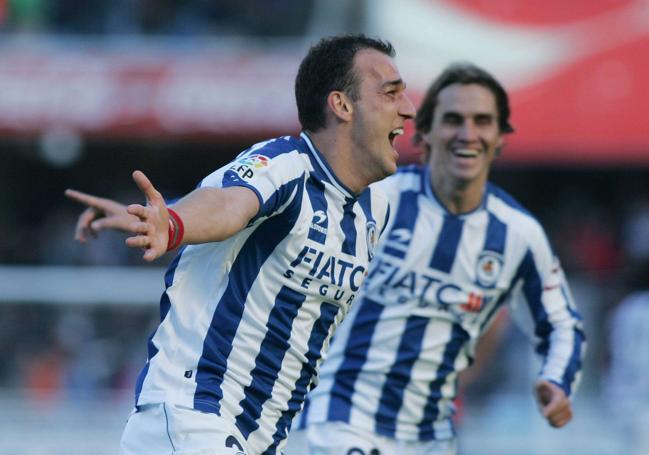 Darko Kovacevic celebra un gol con Savio en su segunda etapa en la Real Sociedad