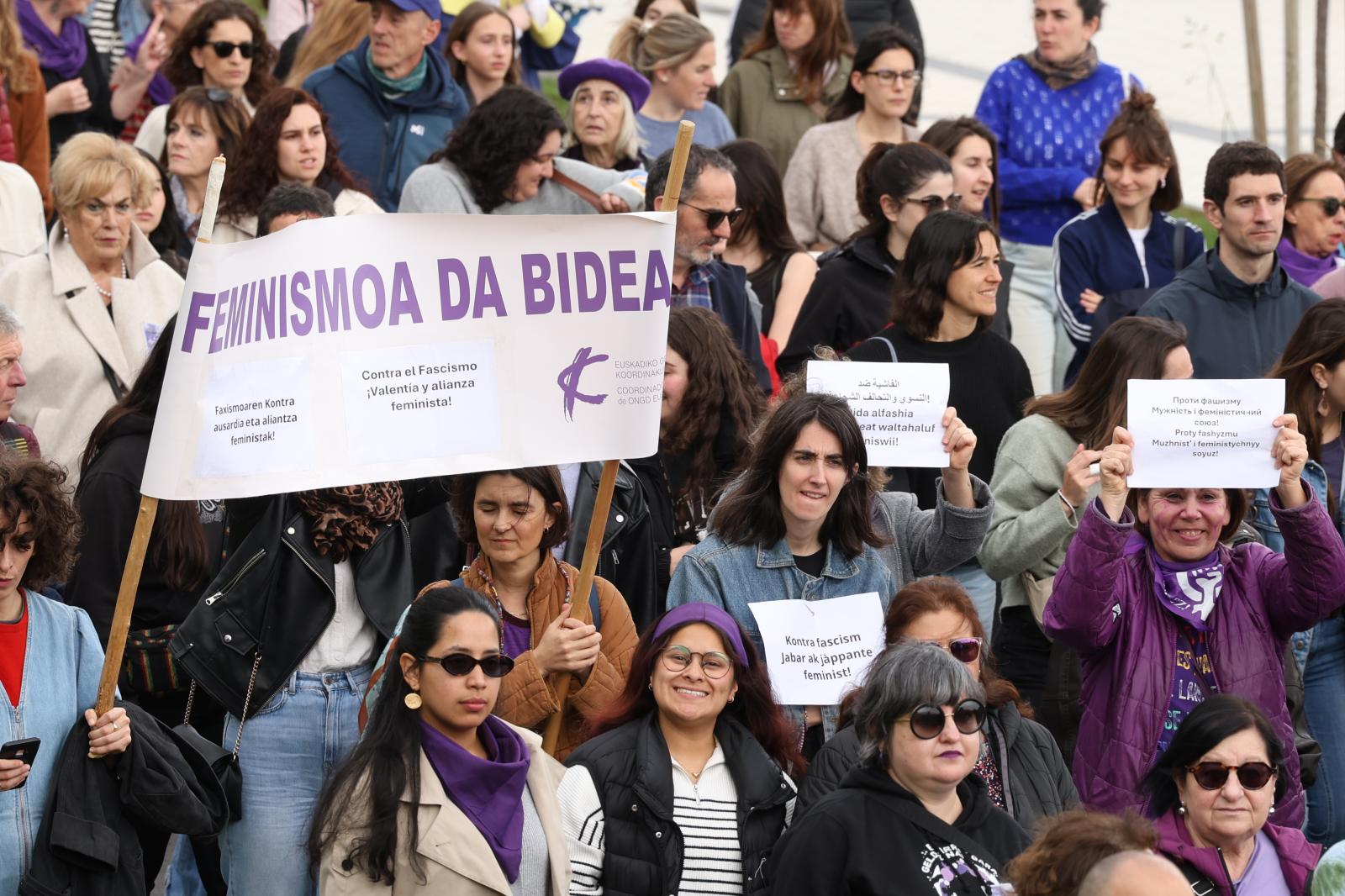 Manifestación del 8M en Donostia por la igualdad y contra el fascismo