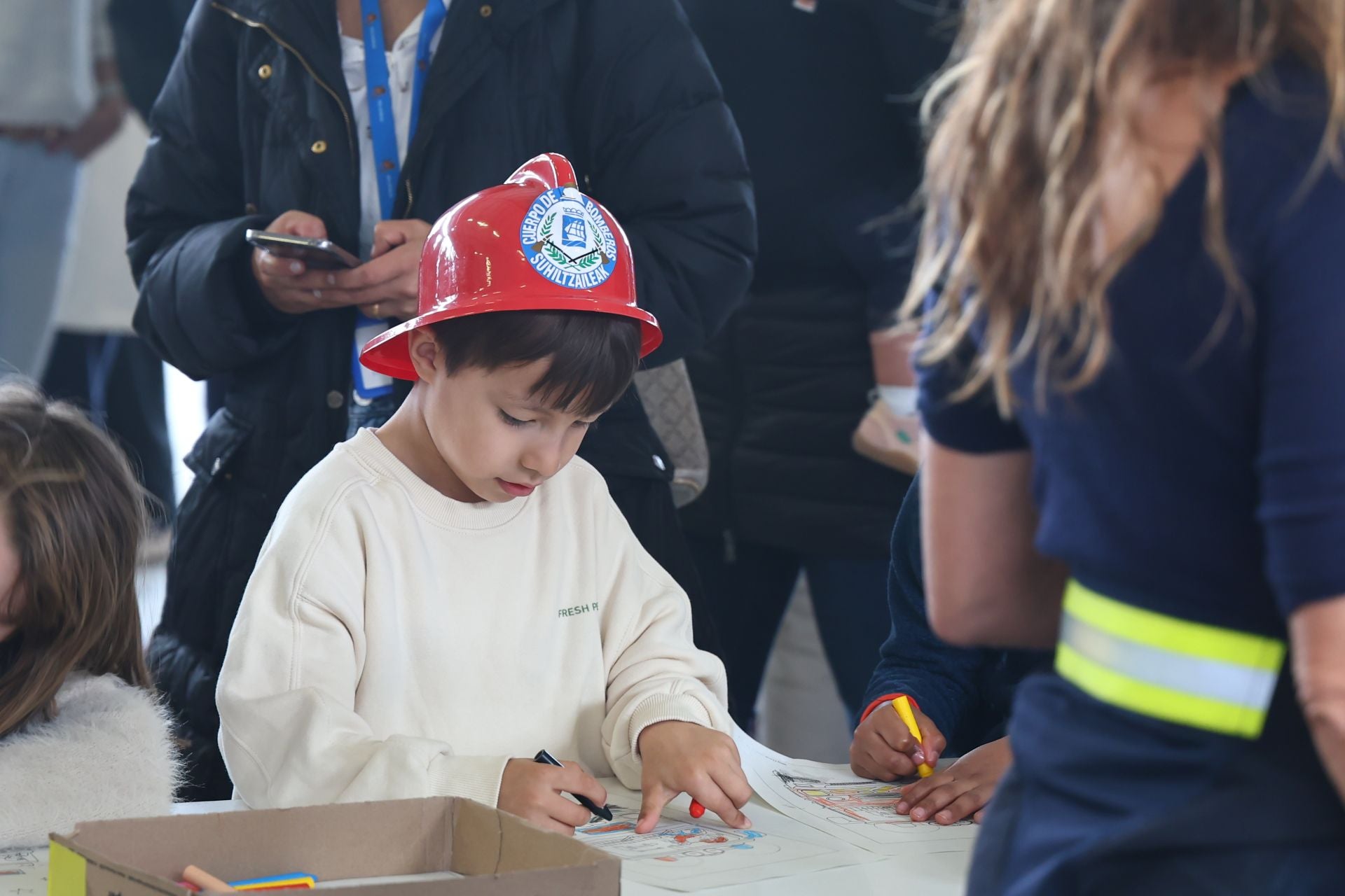 Así ha sido la jornada de puertas abiertas en el parque de bomberos de Donostia