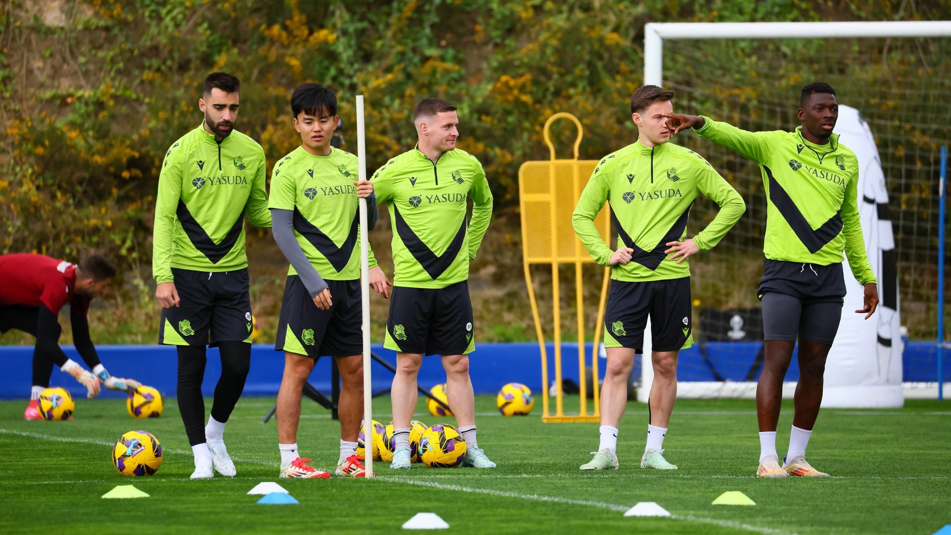 Brais, Kubo, Sergio, Turrientes y Traroé durante el entrenamiento del sábado