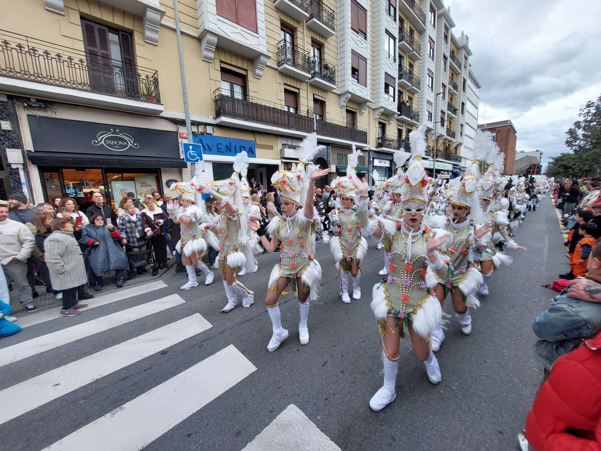 Así se ha vivido el desfile de carnaval en Trintxerpe