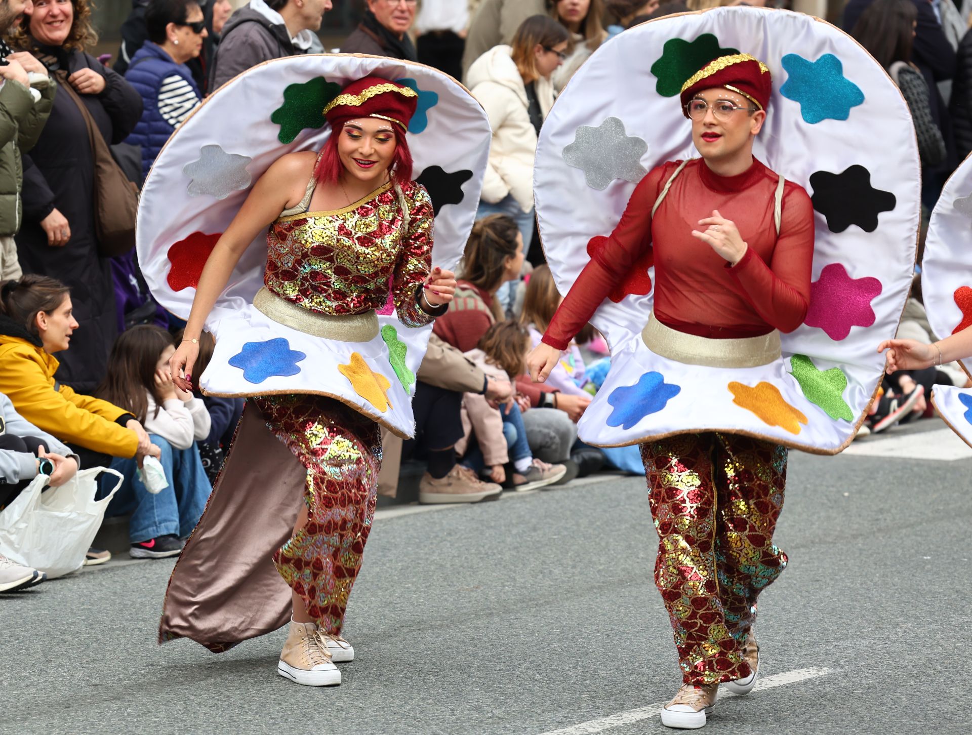 Las imágenes del desfile de carnaval en Riberas de Loiola
