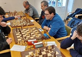 Imagen de la ronda anterior entre Goierri Xake y Altuna y Uria B de Azpeitia, con victoria de 3,5-0,5  para Goierri.