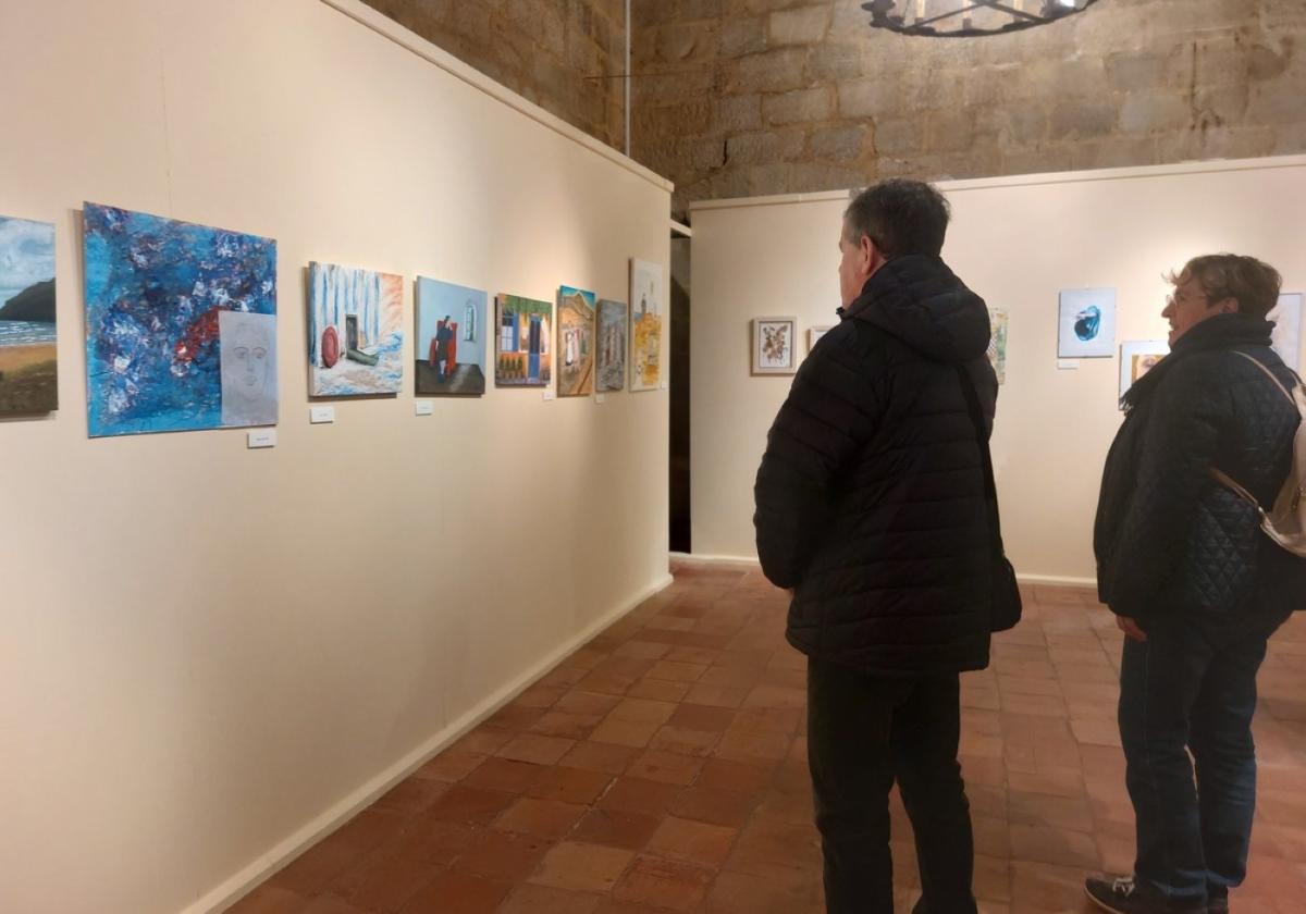 Los alumnos de pintura de Artezaleak presentan sus trabajos en Torre Luzea