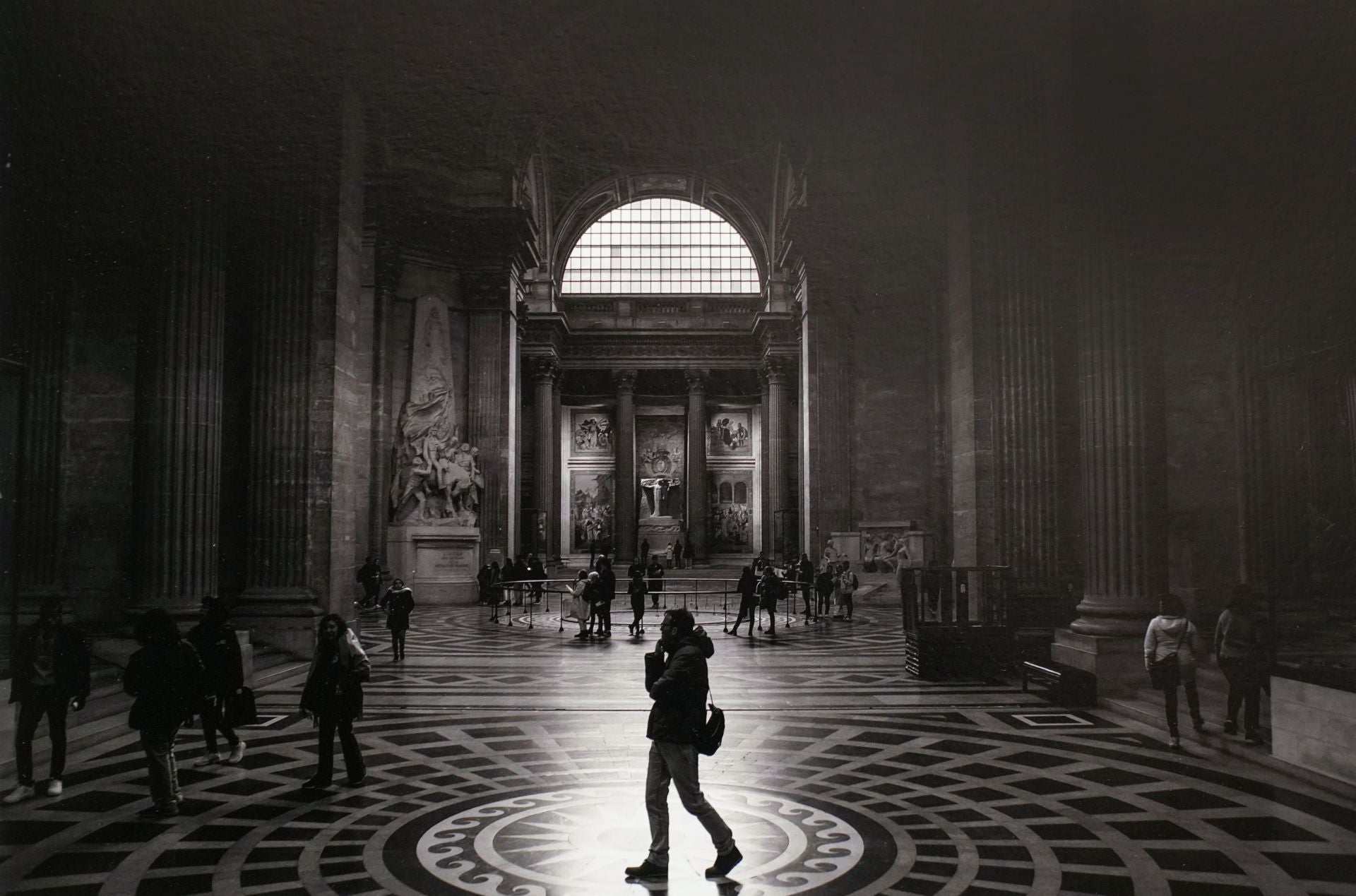 Imagen principal - Algunas de las fotografías que se presentan en la exposición. 
