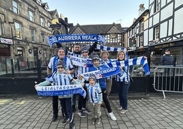 Mánchester comienza a teñirse de blanco y azul.