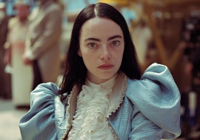 Emma Stone en 'Pobres criaturas'.
