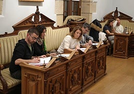 Los concejales de EAJ-PNV, durante un reciente pleno celebrado en el ayuntamiento.