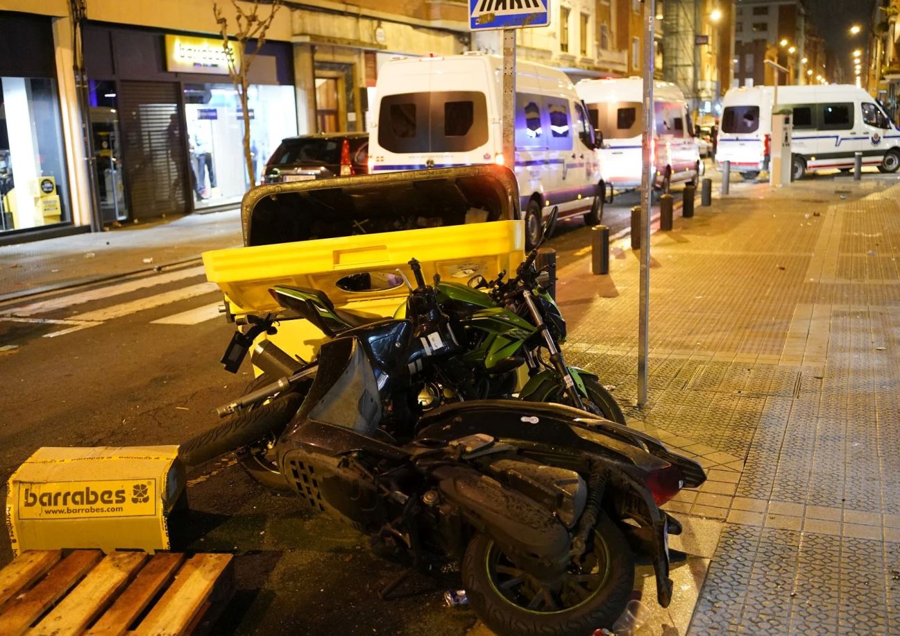 Detenidos y heridos en graves incidentes tras el Athletic-Roma