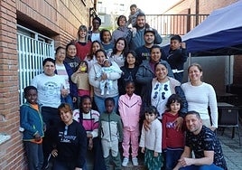 Uno de los heterogéneos grupos de los talleres de cocina 'Sukaldanitzak'.