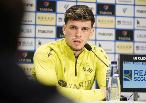 Javi López: «Nos quedan 10 partidos para cumplir el objetivo»