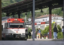 La víctima bajó en la estación de Tolosa, mientras los agresores lo habían hecho en la de Villabona