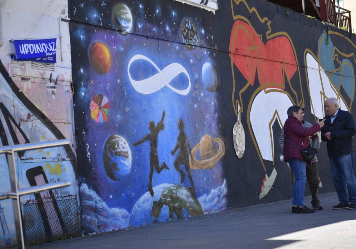 'Urdinduz' llega a Tolosa para visibilizar y concienciar sobre el autismo