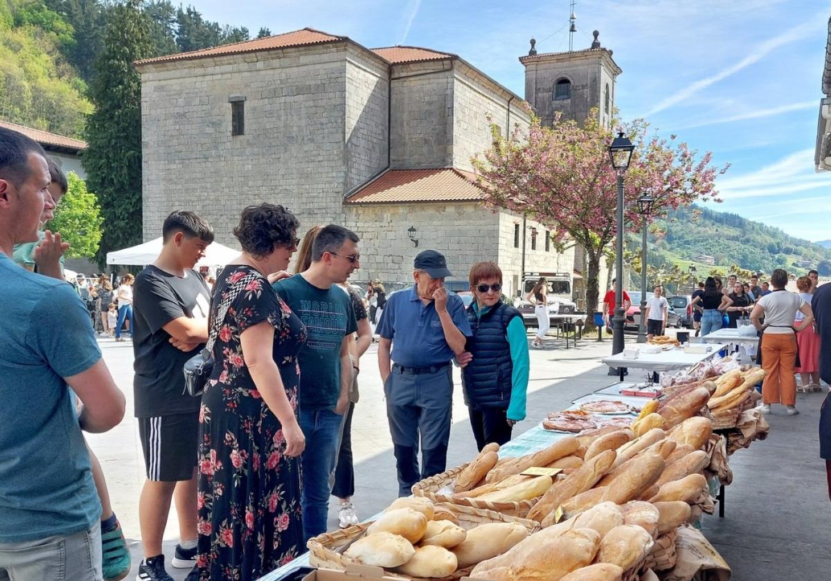 Udaberri festak izano dituzte ostegunetik igandera bitartean Albizturren