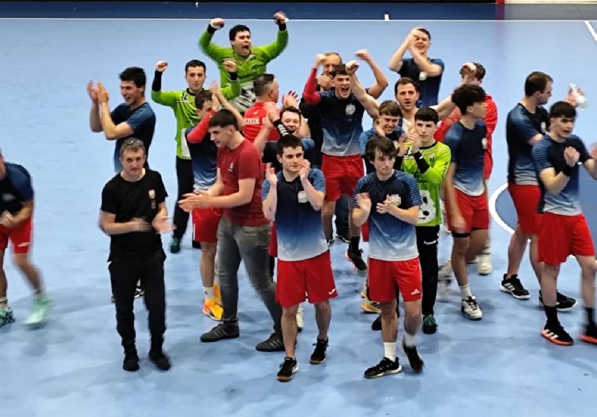 El Hernani arañó el sueño del ascenso pero cayó en la final ante el Pulpo