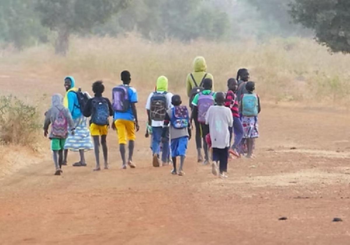Emprenden una recogida de bicicletas para que los niños de Senegal acudan a la escuela