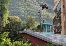 Una de las cabinas del funicular del monte Faito