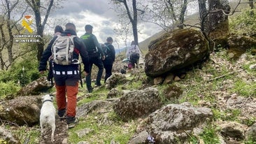 Rescatados varios senderistas guipuzcoanos desorientados en la Garganta de los Infiernos en Cáceres
