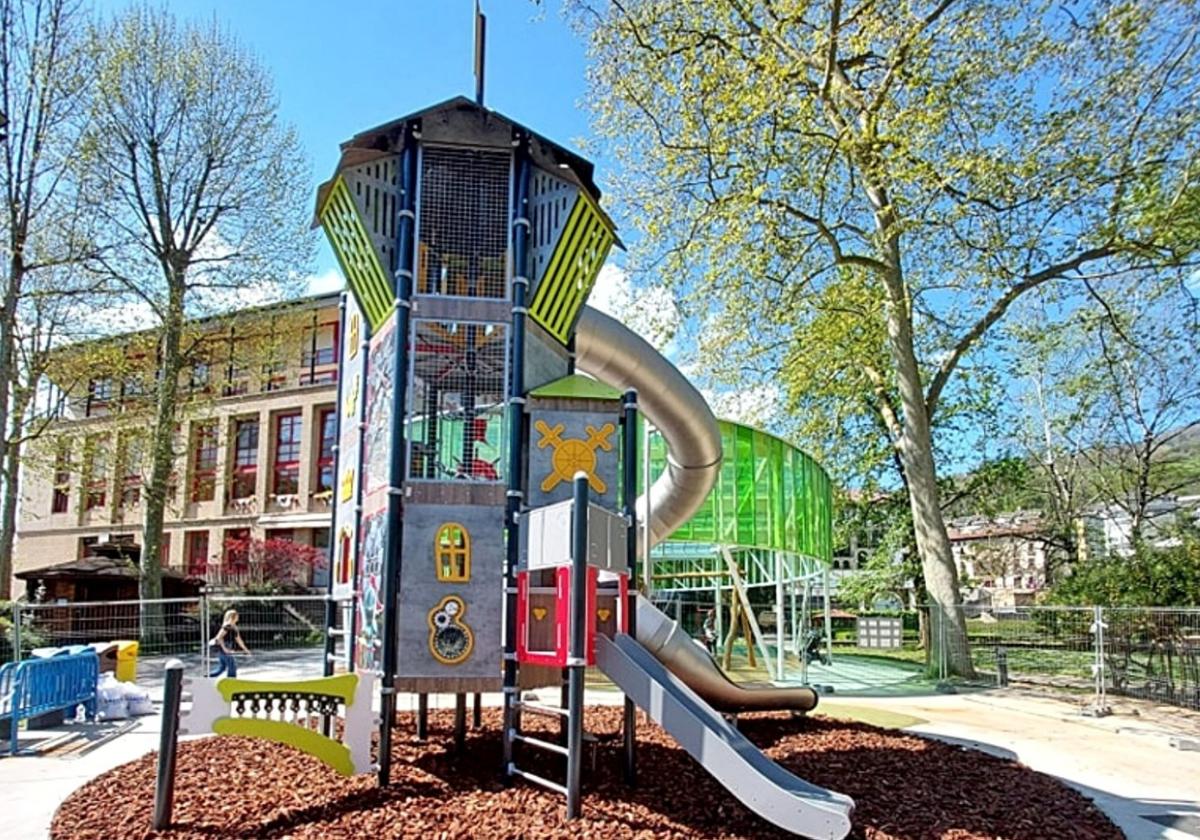 El castillo del parque Barrena, disponible