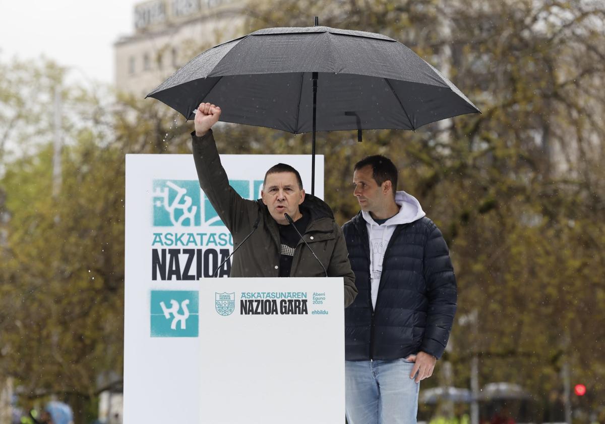 Arnaldo Otegi aboga por actuar «con inteligencia» para avanzar hacia «una república vasca de iguales»