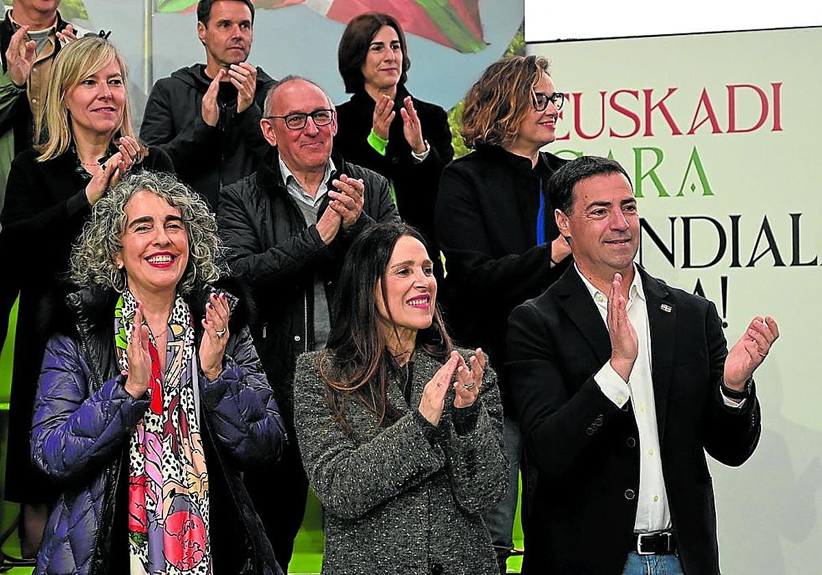 Imanol Pradales, junto a Telleria y Bengoetxea en el acto de Bilbao