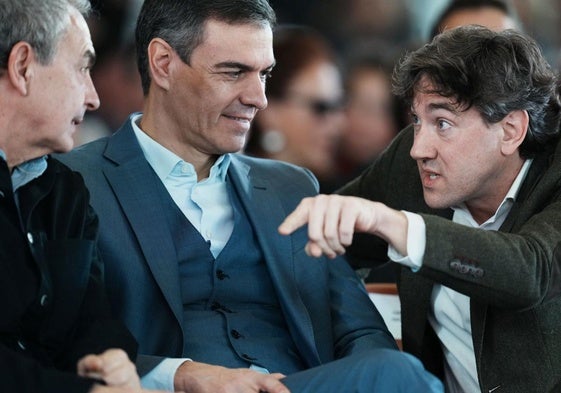 Zapatero, Sánchez y Andueza, en un acto del PSE en homenaje al primero en 2024.