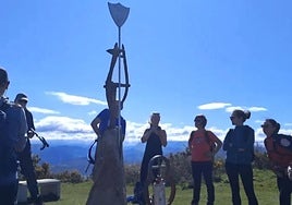 Anaitasunako mendizaleek egindako azken irteeretako bat.