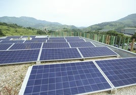 Placas solares en el centro Lehiberri, ubicado en el polígono industrial Apatta Erreka.