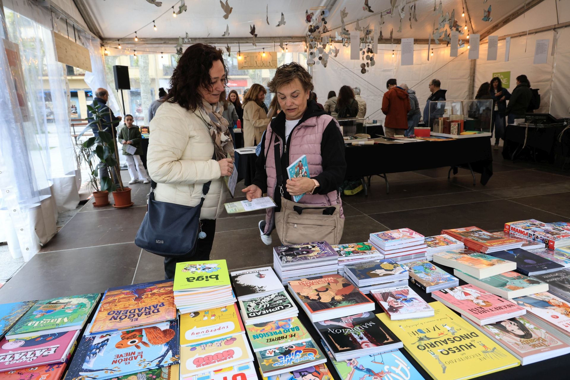 Pasión por la lectura en la Feria del Libro