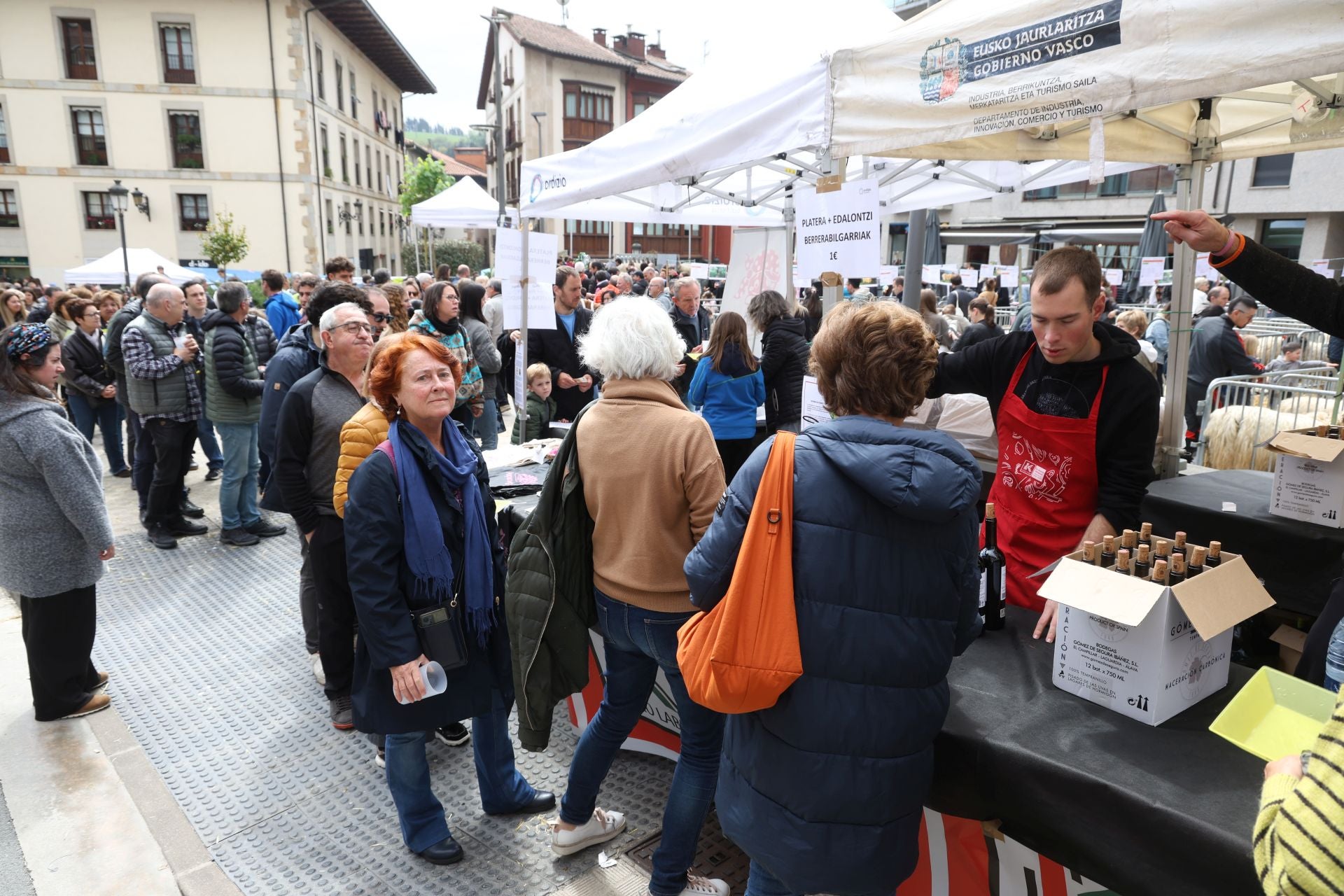 Multitudinario y festivo Artzain Eguna
