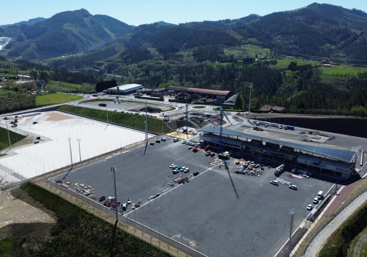 Comienza la siembra de la ciudad deportiva