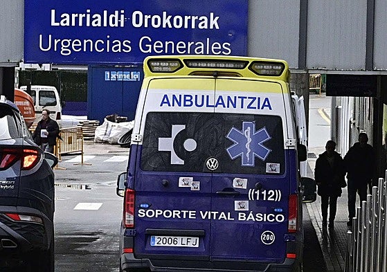 Los heridos han sido trasladados en ambulancia al Hospital de Donostia.