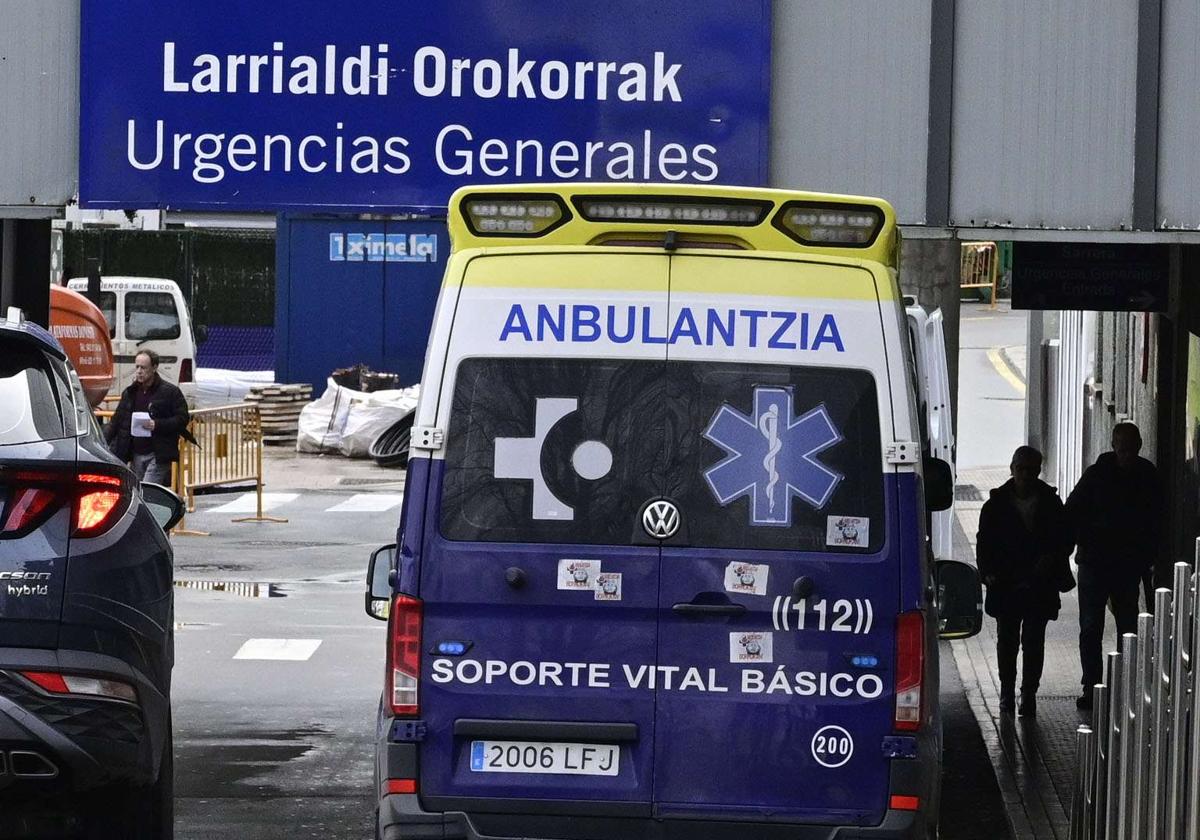 Los heridos han sido trasladados en ambulancia al Hospital de Donostia.