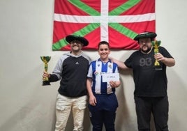 Eneko Arregi eta Juan Casas zestoarrak, saridunak.