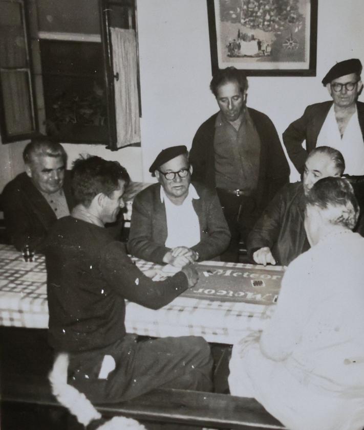 Imagen secundaria 2 - «Es una obligación moral recordar a nuestros familiares deportados en los campos nazis»
