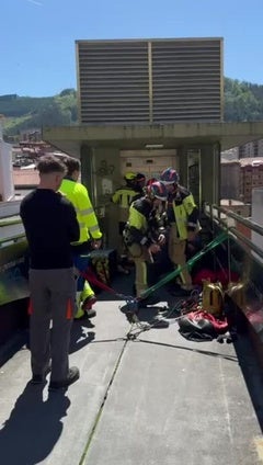 Once personas atrapadas en un ascensor en Eibar