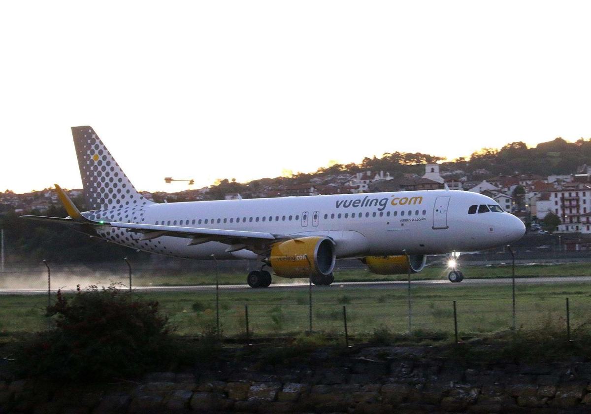 La niebla en Hondarribia obliga a desviar el vuelo de Barcelona a Bilbao