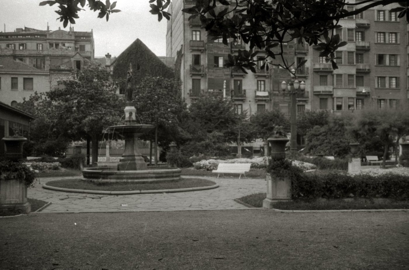 1960 | Nace la plaza de Cataluña en 'la Barceloneta'